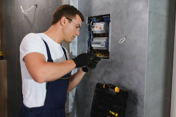 Best Industrial Electrical Services  in Fayette, IA